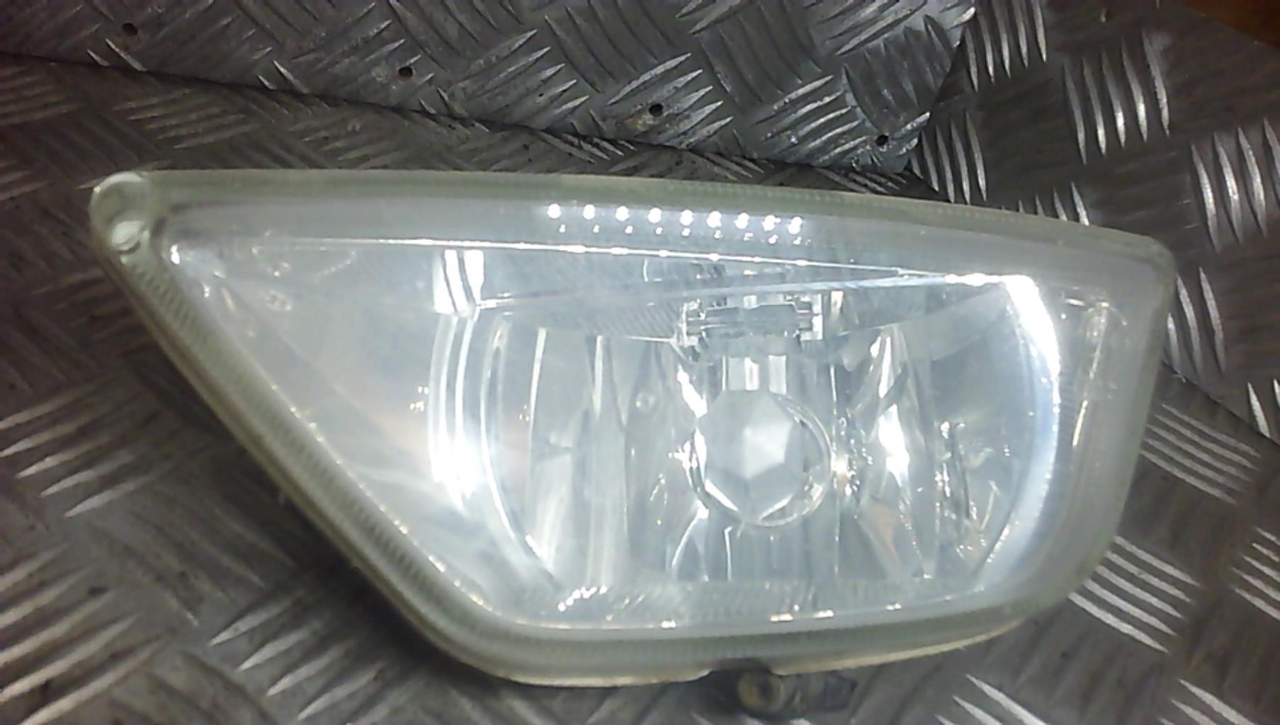 Anti brouillard gauche (feux) FORD FOCUS 1 Essence - 1