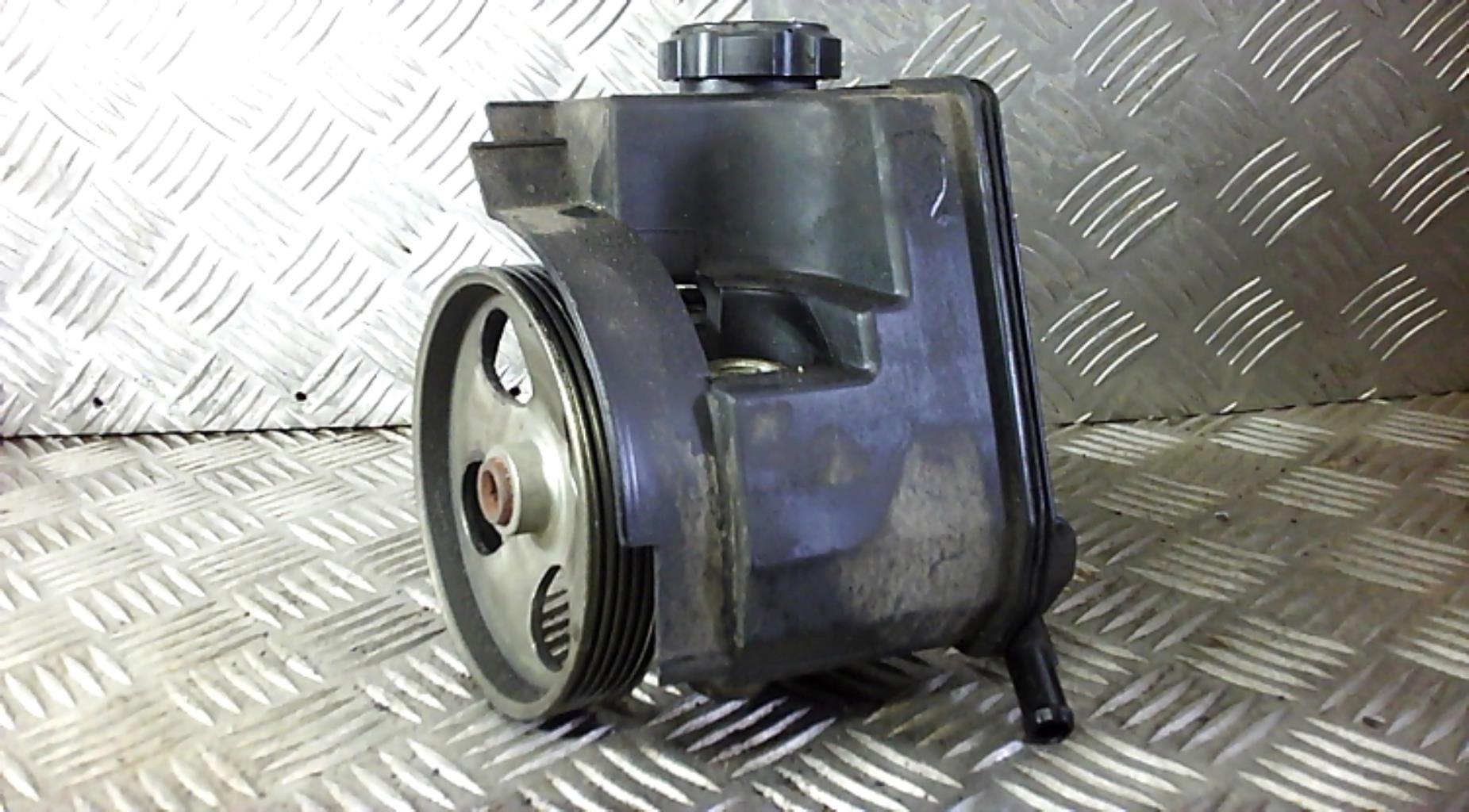 Pompe de direction PEUGEOT 206+ Diesel - 1
