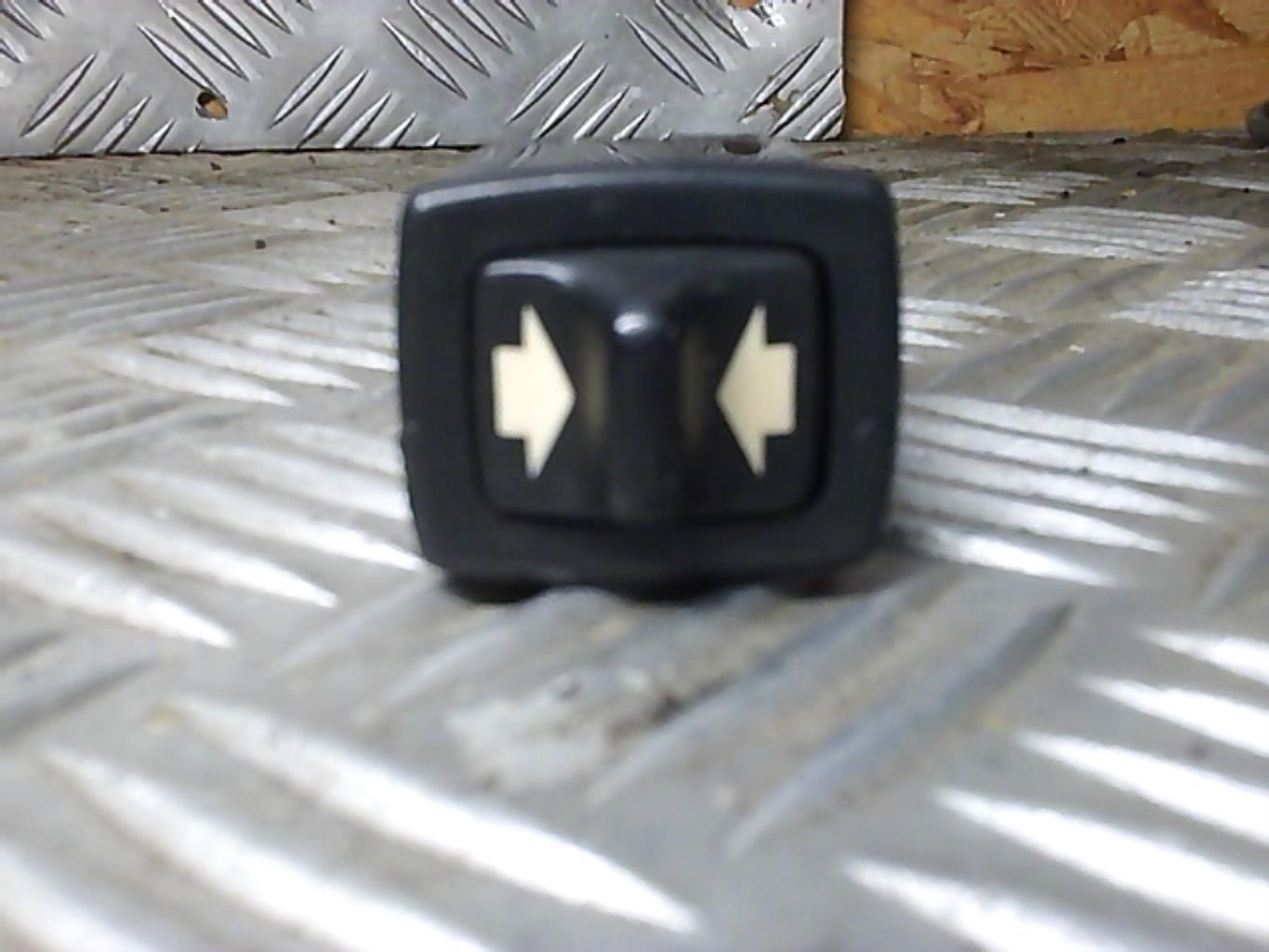 Bouton/Interrupteur PEUGEOT 305 PHASE 2 BREAK Essence - 1
