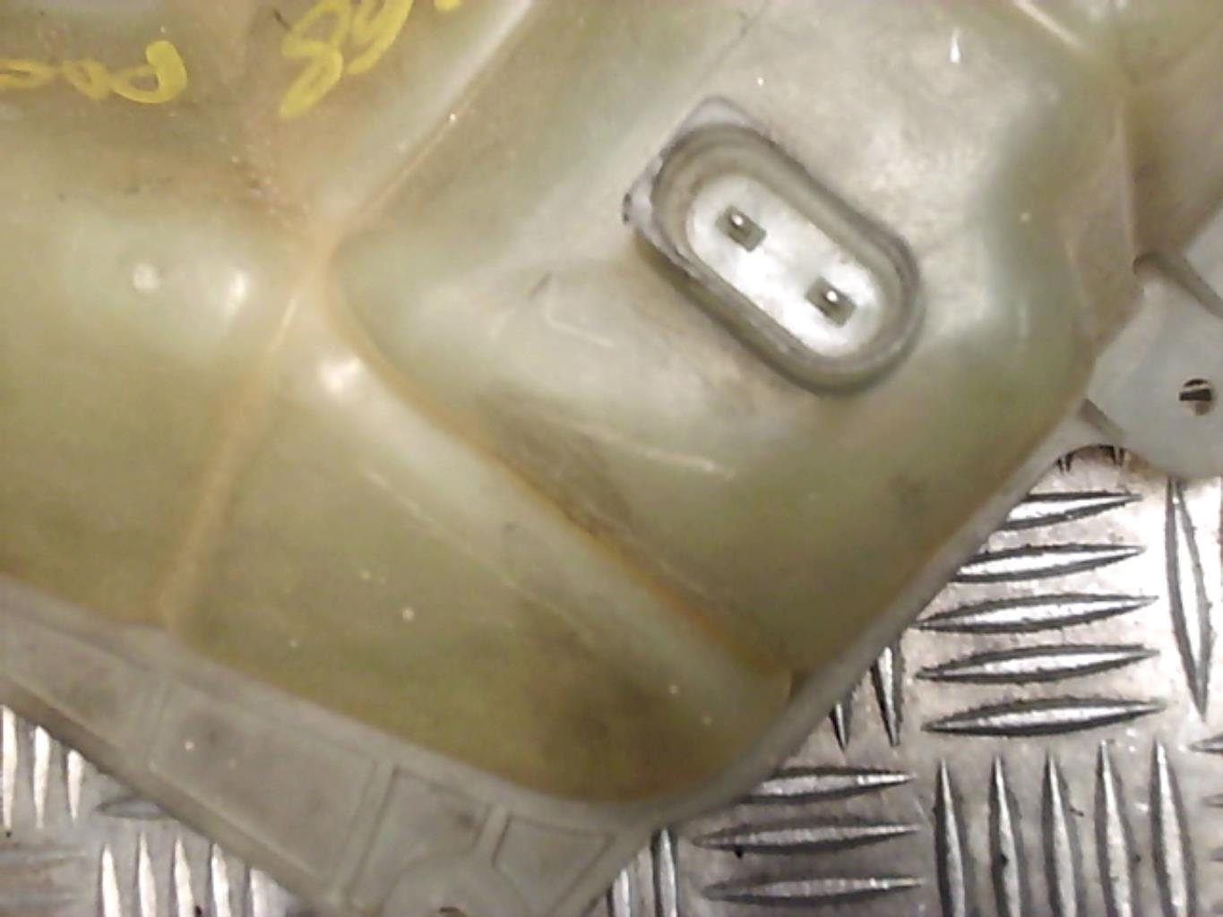 Vase d'expansion VOLKSWAGEN PASSAT 4 PHASE 1 Diesel - 1