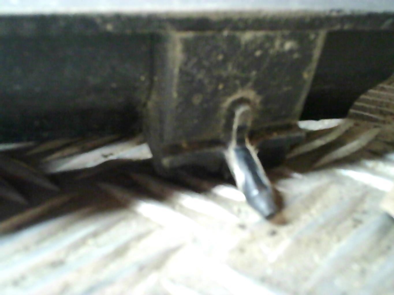 Calandre PEUGEOT 305 PHASE 2 BREAK Essence - 1