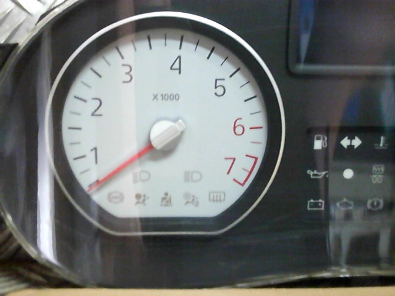 Compteur DACIA SANDERO 1 Essence/GPL - 1