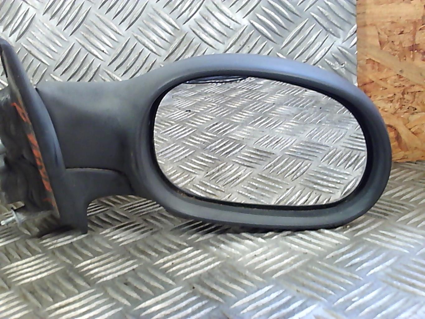Retroviseur droit RENAULT LAGUNA 1 PHASE 2 Essence - 1