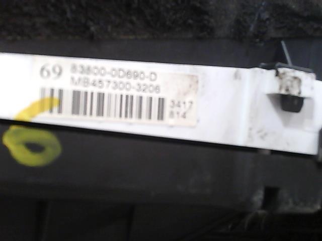 Compteur TOYOTA YARIS 2 PHASE 1 Diesel - 1