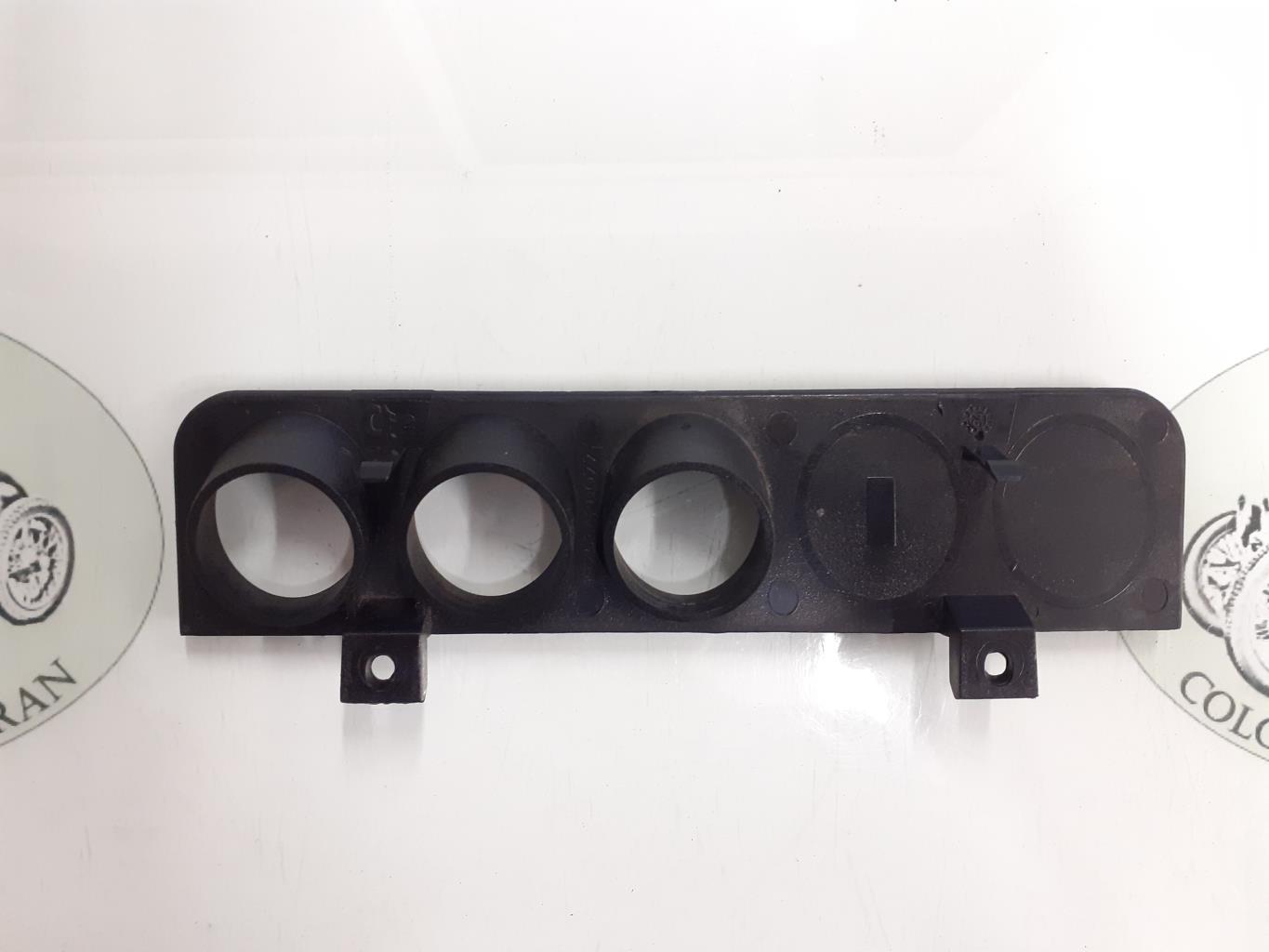 Bouton de warning PEUGEOT 205 PHASE 2 Essence - 1