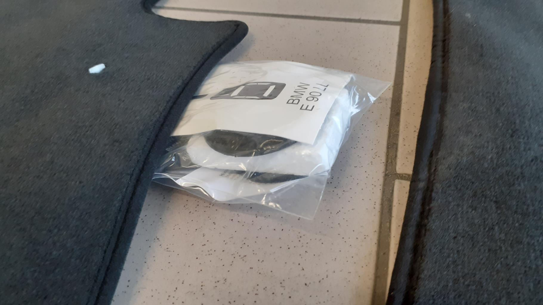 Tapis de sol BMW SERIE 3 E90  - 1