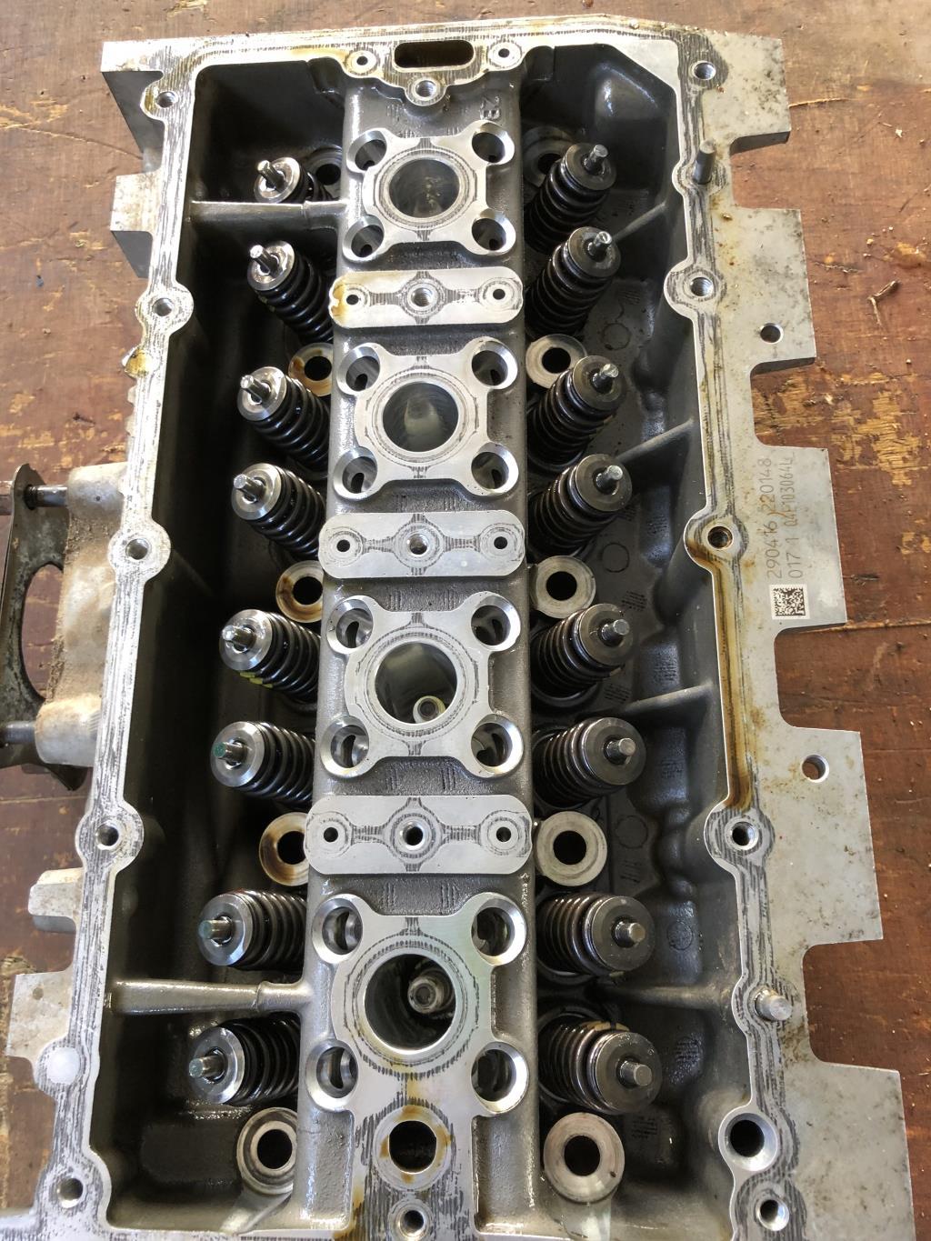 Culasse VOLKSWAGEN POLO 5 PHASE 2 Essence - 1