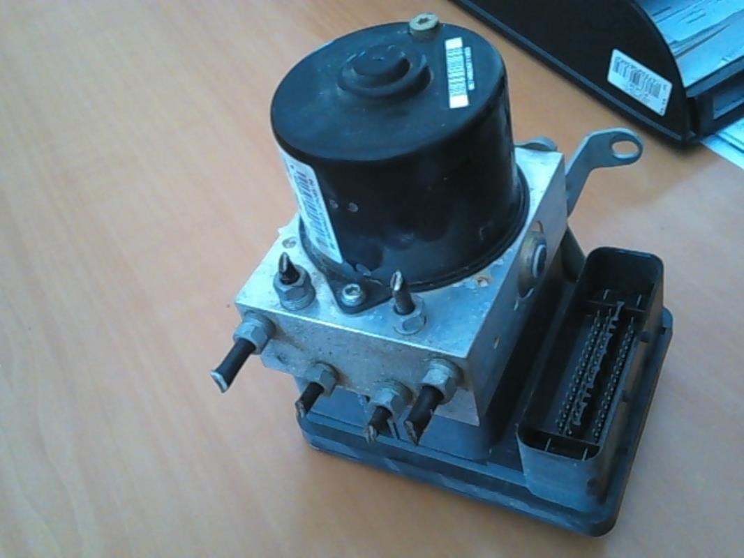 Blocco ABS (antibloccaggio freni) BMW SERIE 1 E87 PHASE 1 Diésel - 1