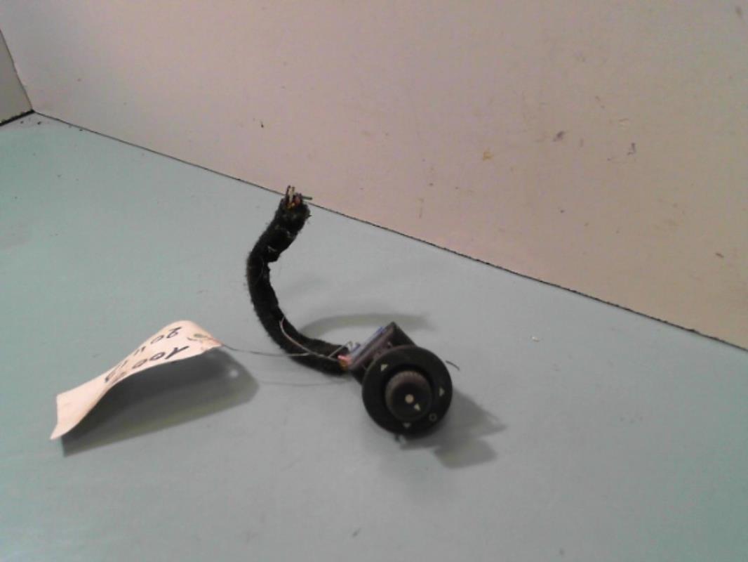 Commande retroviseurs PEUGEOT 1007 Essence - 1
