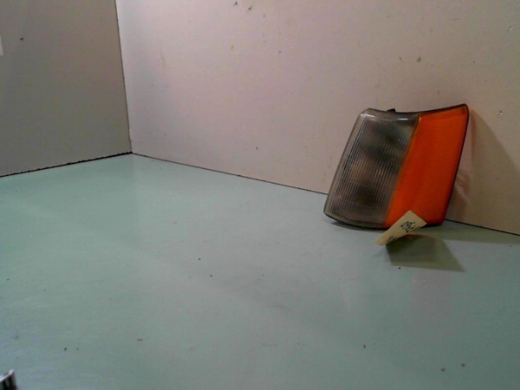 Veilleuse avant gauche JEEP CHEROKEE 1 PHASE 2 Essence - 1