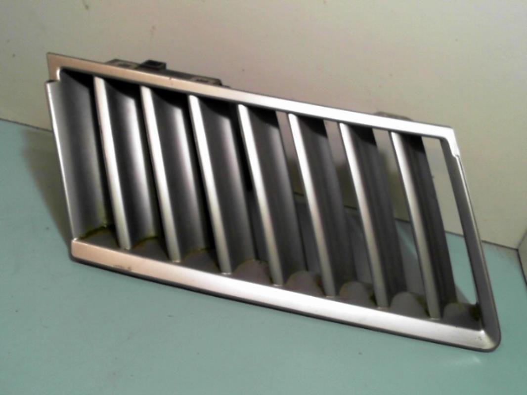 Grille de calandre droite RENAULT VEL SATIS PHASE 1 Diesel - 1