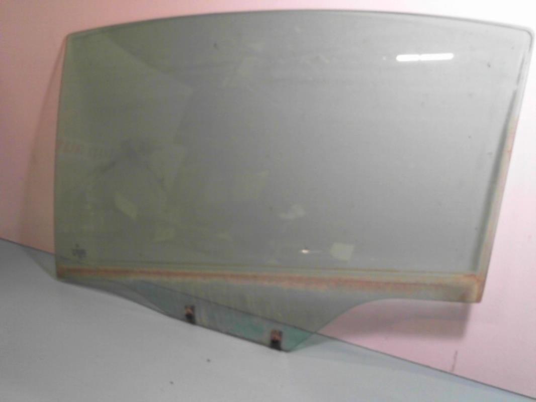 Vetro posteriore sinistro CITROEN C4 1 PHASE 1 Diésel - 1