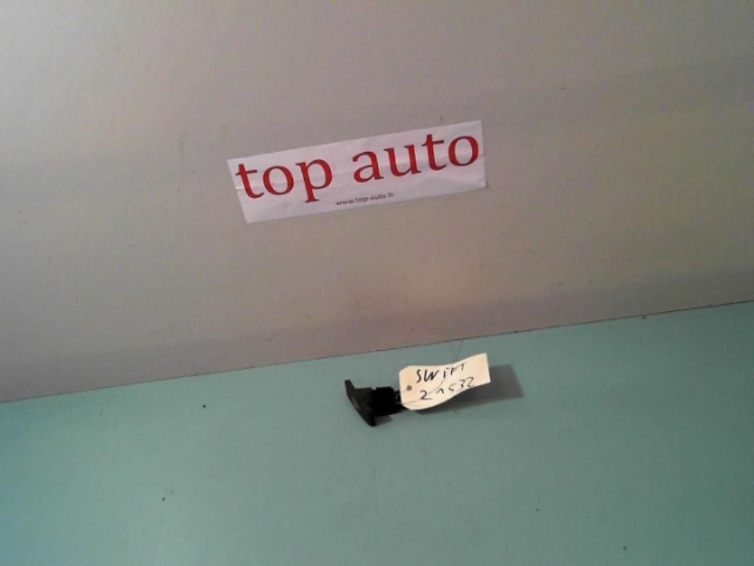 Bouton de warning SUZUKI SWIFT 3 Diesel - 1