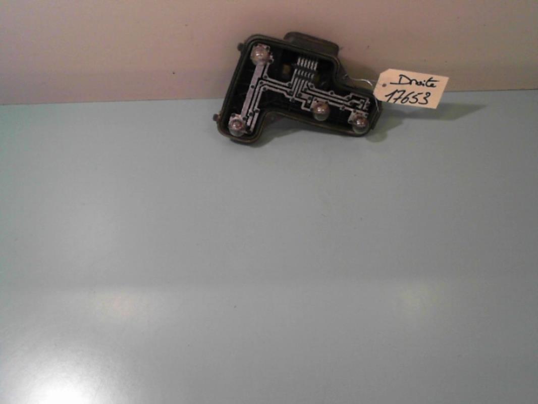 Base portalampade fanale posteriore destro VOLKSWAGEN LUPO Gasolina - 1