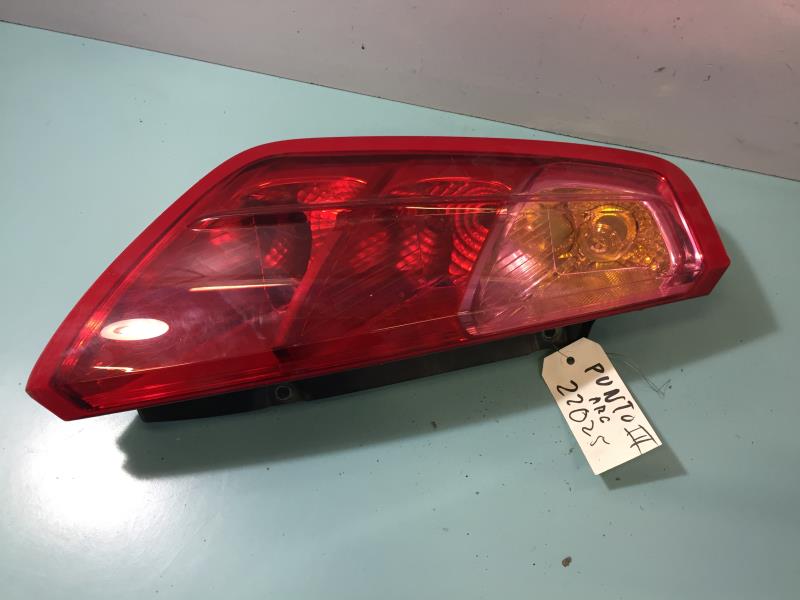 Fanale posteriore principale sinistro (luci) FIAT GRANDE PUNTO Diésel - 1