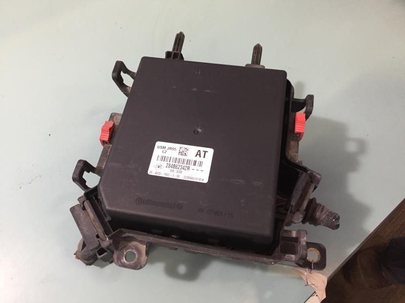 Boitier USM  RENAULT SCENIC 3 PHASE 1 Diesel - 1