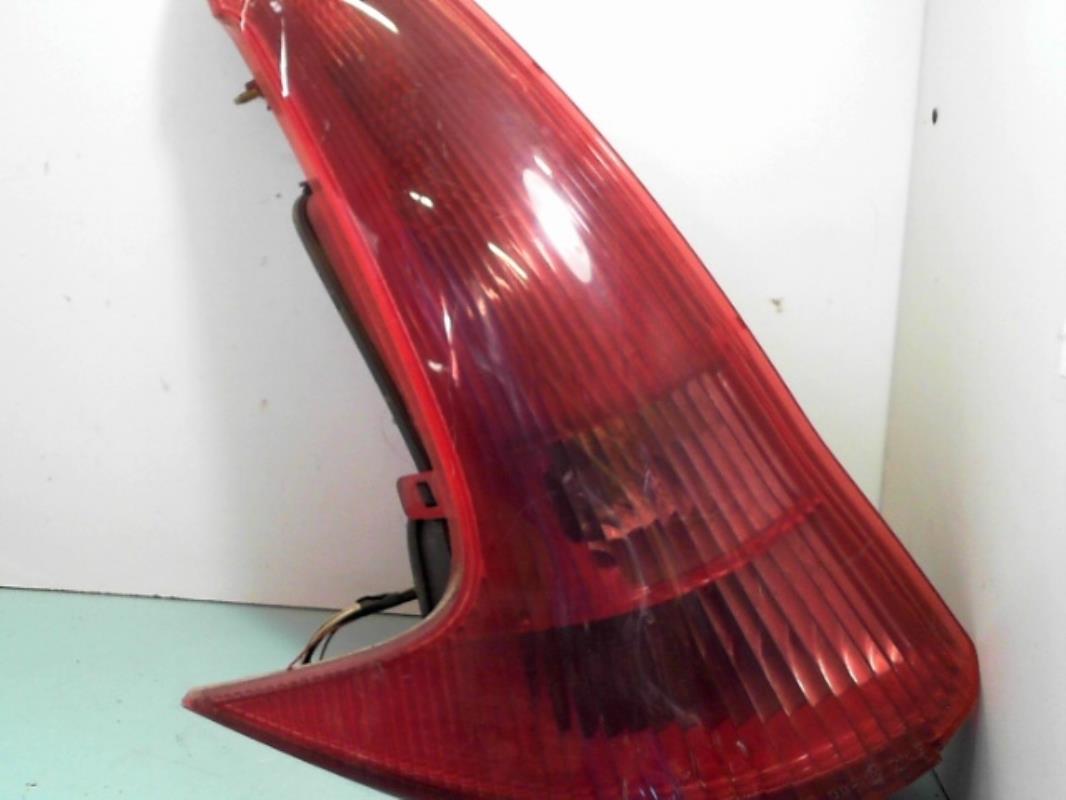 Fanale posteriore principale sinistro (luci) PEUGEOT 206 PHASE 1 BREAK Diésel - 1
