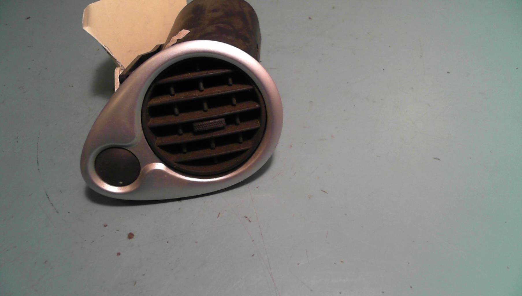 Bocchetta aerazione cruscotto anteriore destra RENAULT CLIO 3 PHASE 1 Gasolina - 1