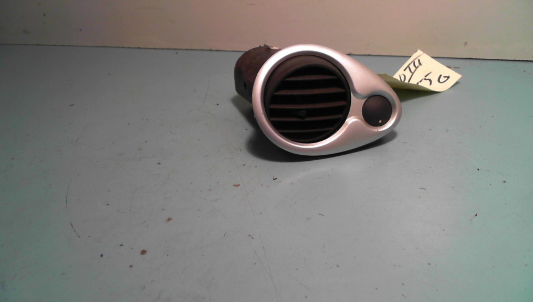 Bocchetta aerazione cruscotto anteriore sinistra RENAULT CLIO 3 PHASE 1 Gasolina - 1
