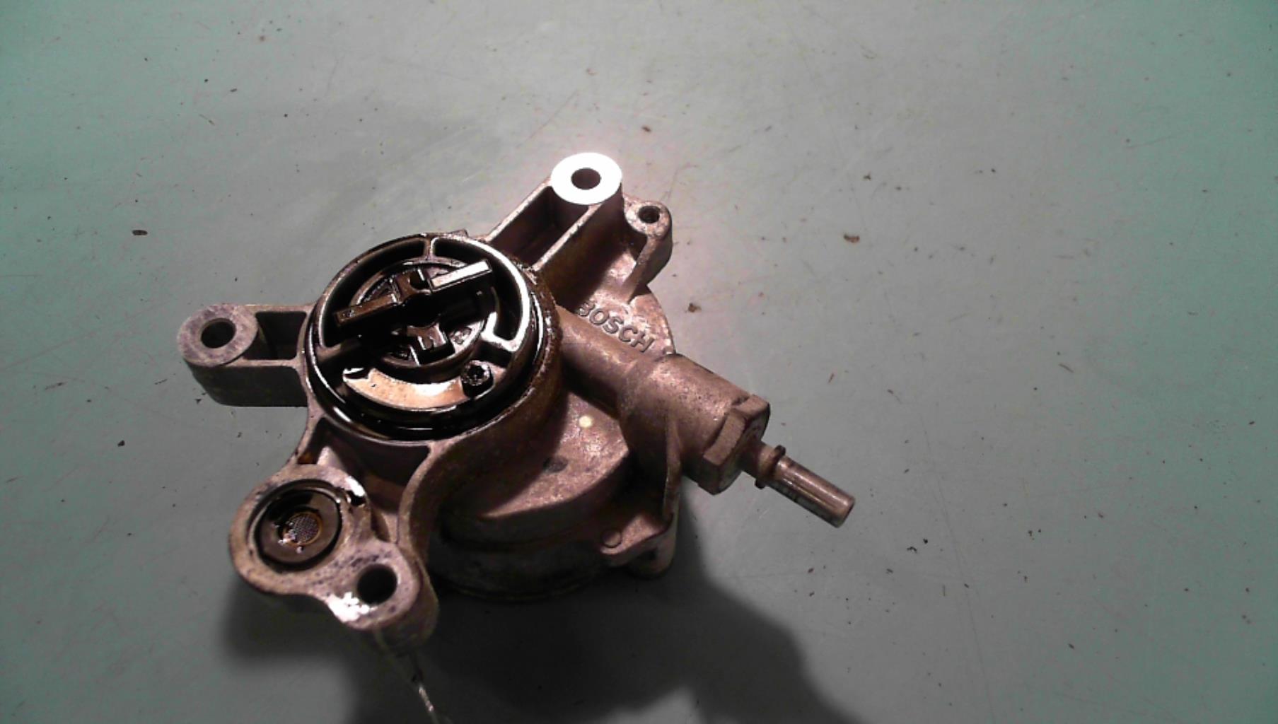 Pompe à vide PEUGEOT 407 PHASE 1 Diesel - 1