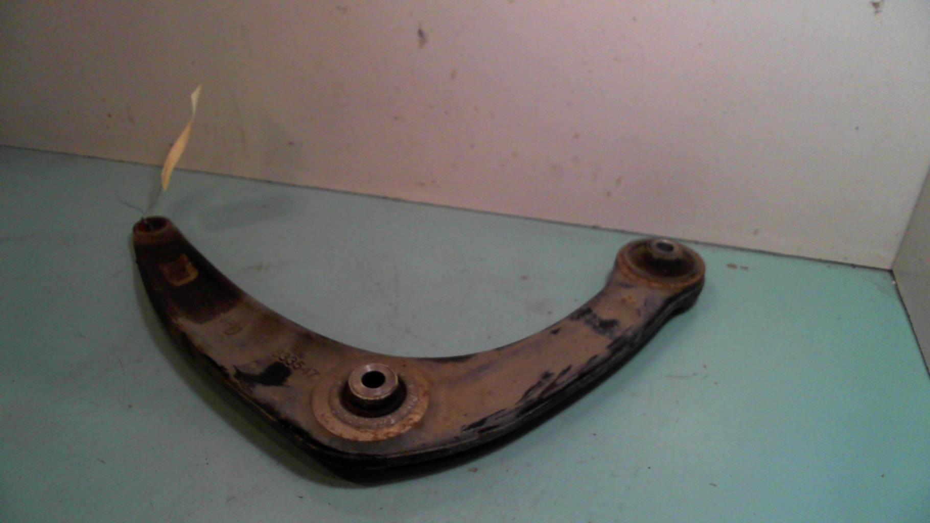 Triangolo inferiore anteriore destro PEUGEOT 3008 1 PHASE 1 Diésel - 1
