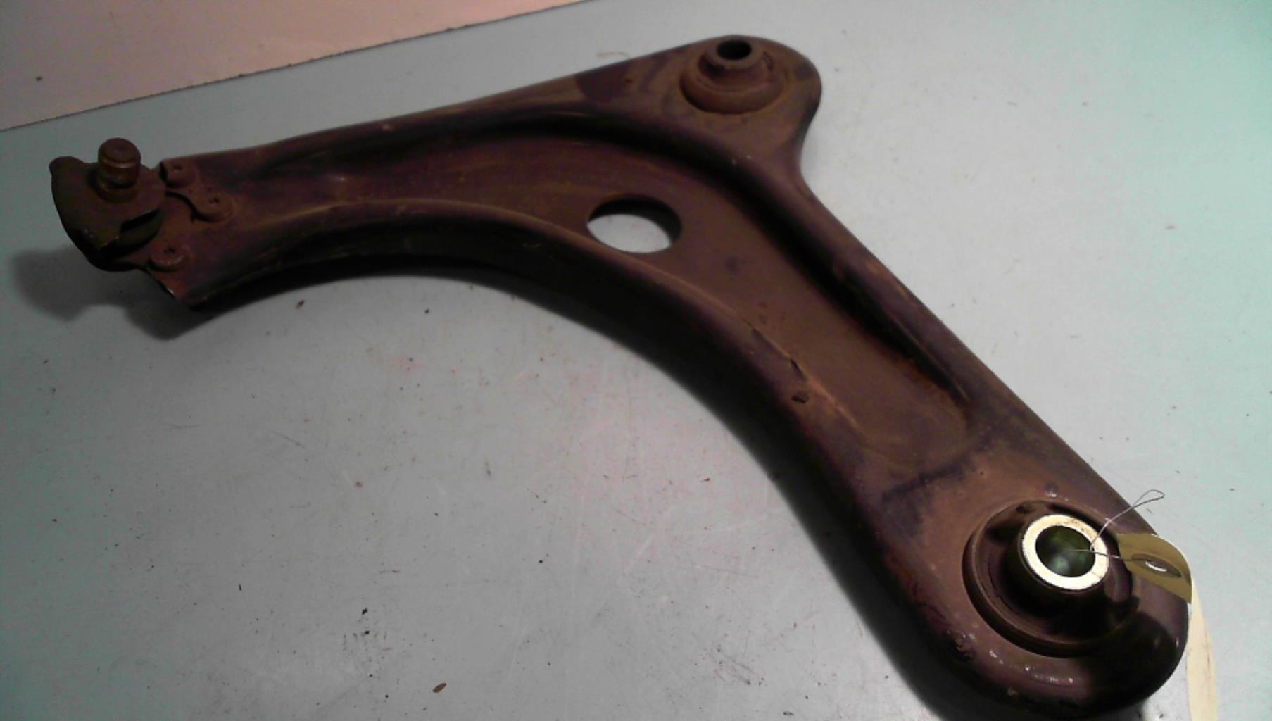 Triangle inferieur avant gauche CITROEN C3 2 PHASE 1 Diesel - 1