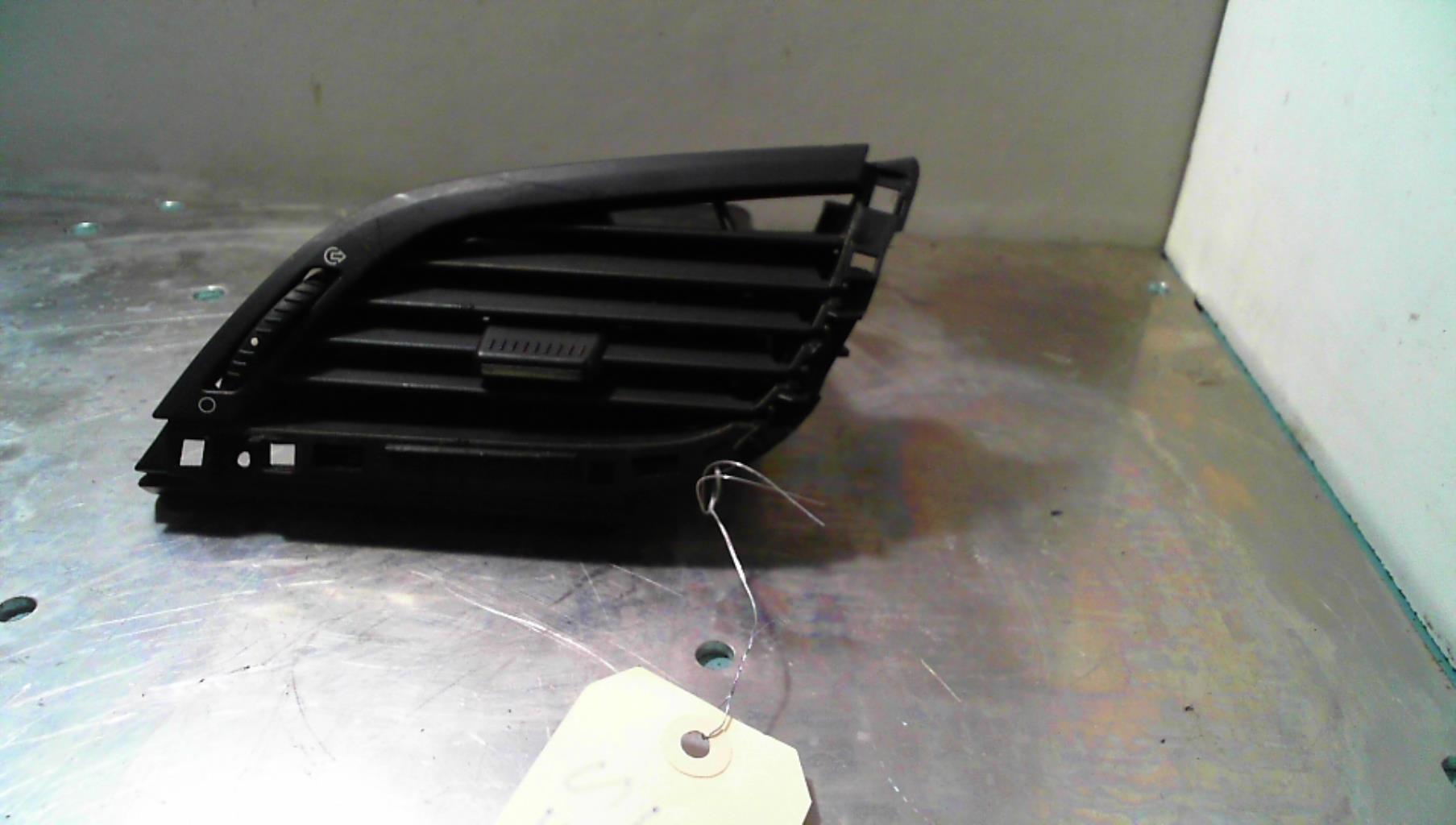 Bocchetta aerazione cruscotto anteriore destra PEUGEOT 207 PHASE 1 Diésel - 1