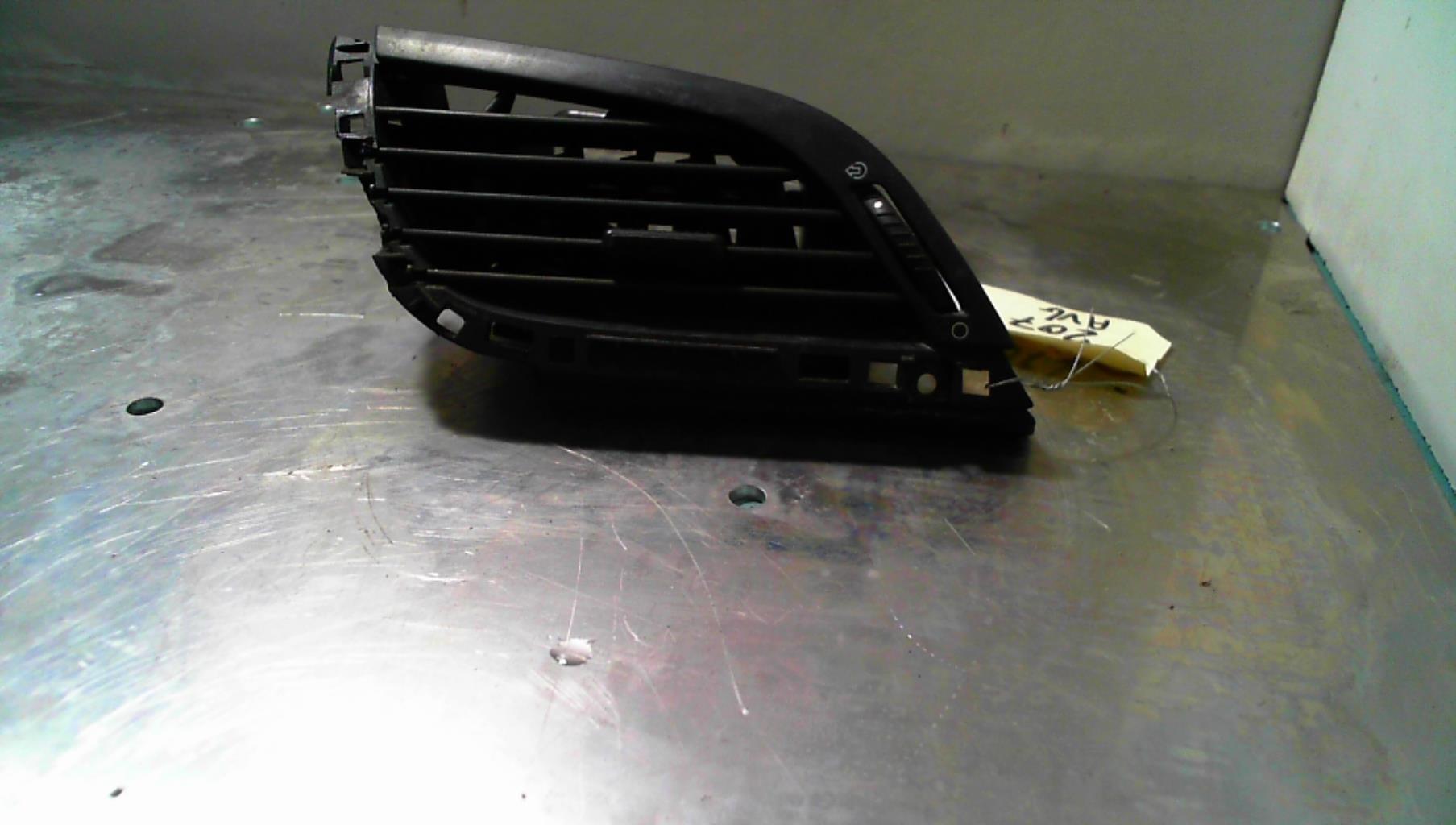 Bocchetta aerazione cruscotto anteriore sinistra PEUGEOT 207 Gasolina - 1