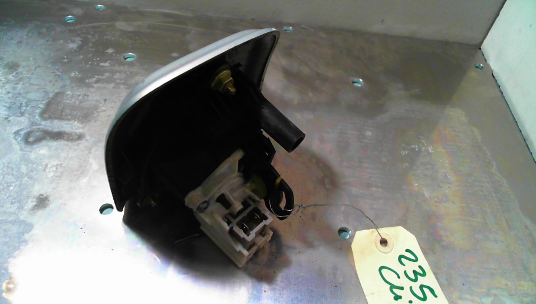 Bouton de coffre RENAULT CLIO 2 PHASE 2 Diesel - 1