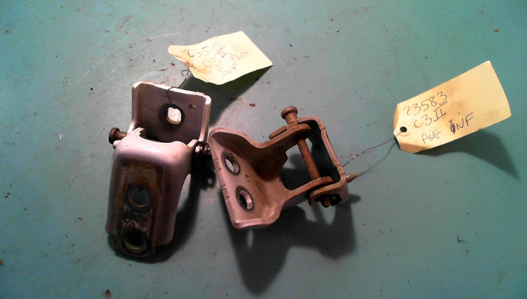 Cerniera portiera anteriore sinistra CITROEN C3 2 PHASE 2 Diésel - 1
