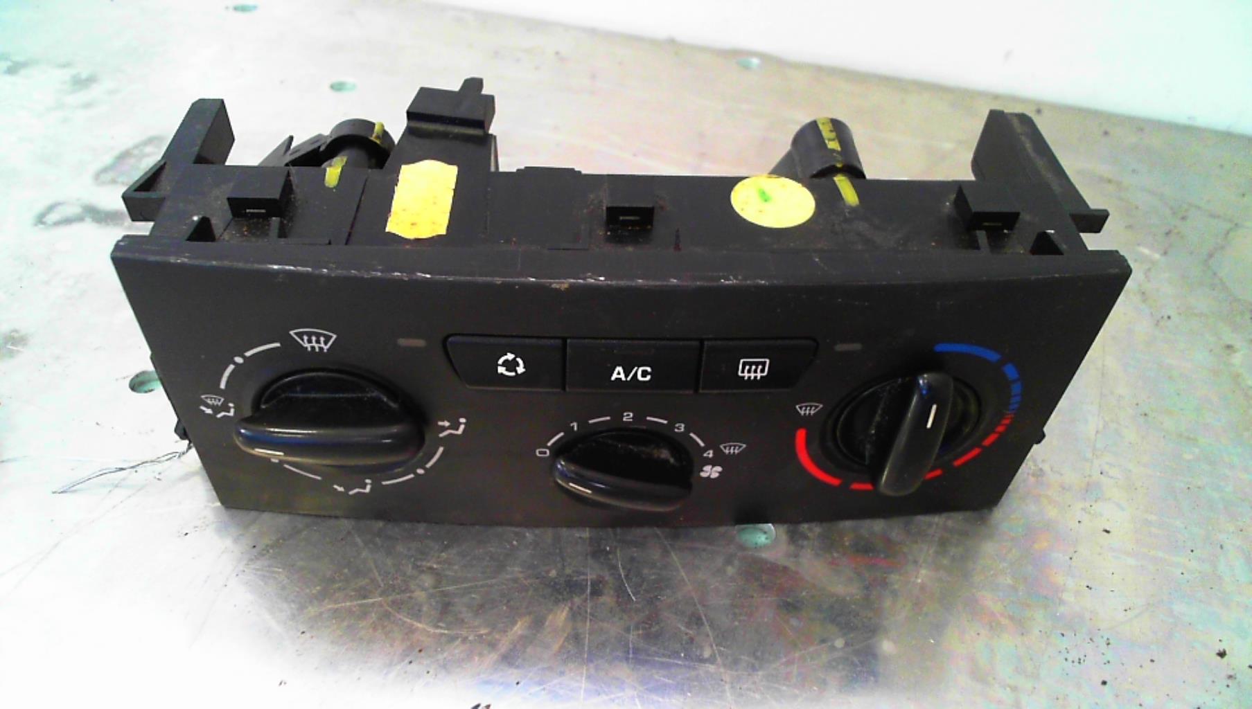 Commande chauffage PEUGEOT 207 Essence - 1