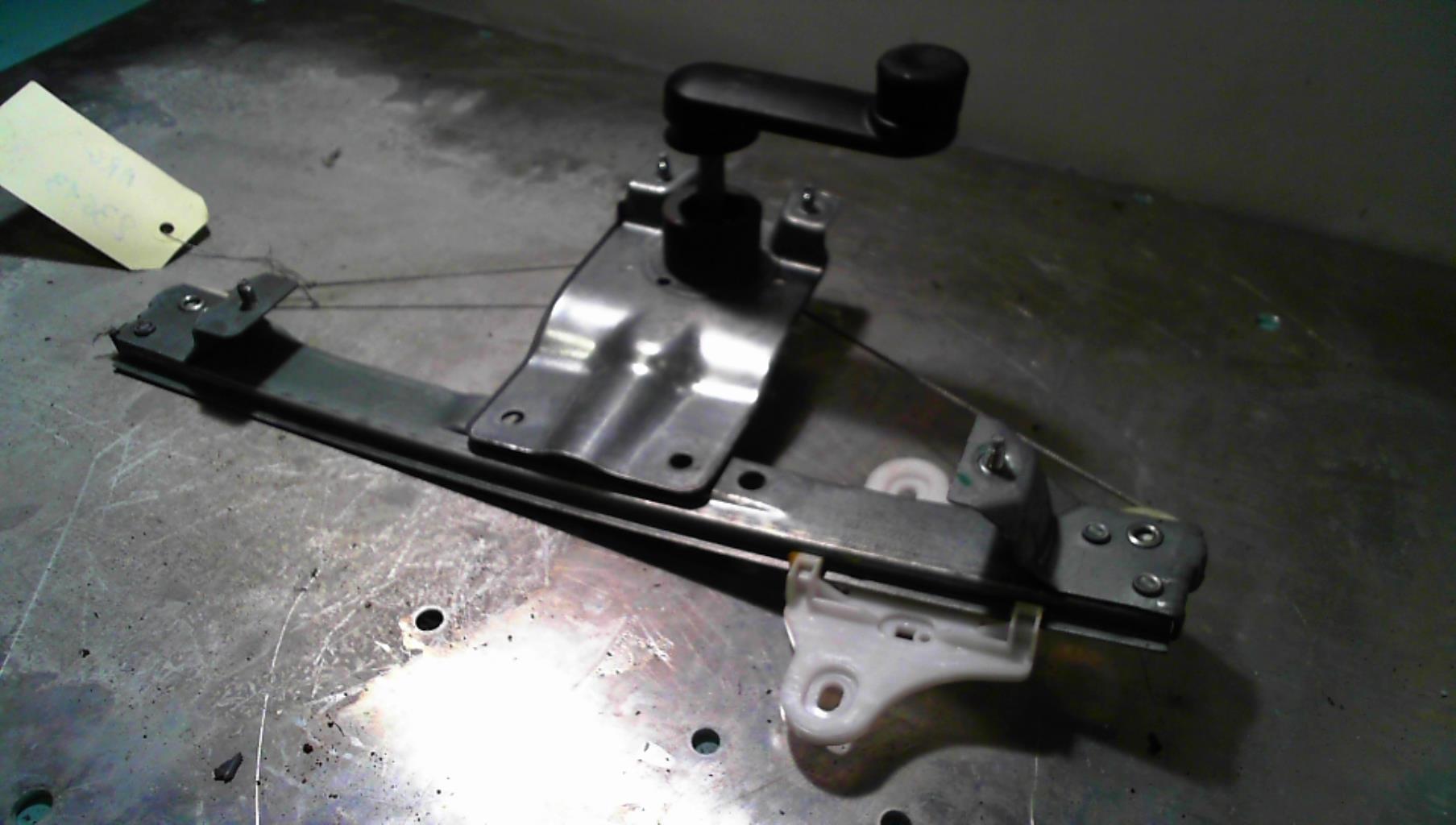 Alzacristalli manuale posteriore sinistro RENAULT CLIO 4 PHASE 1 BREAK Gasolina - 1