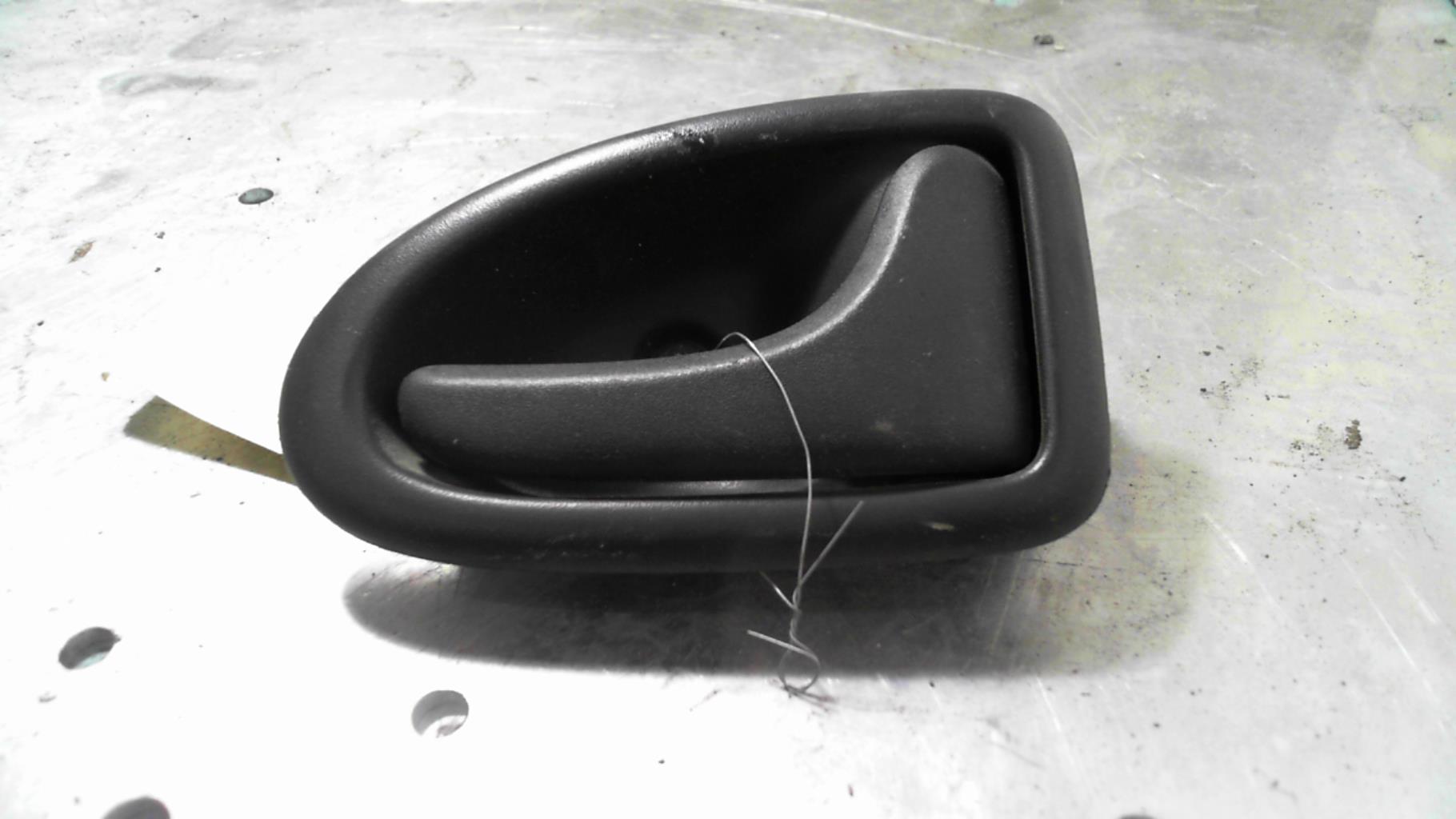 Maniglia interna anteriore destra RENAULT TRAFIC 2 PHASE 2 Diésel - 1