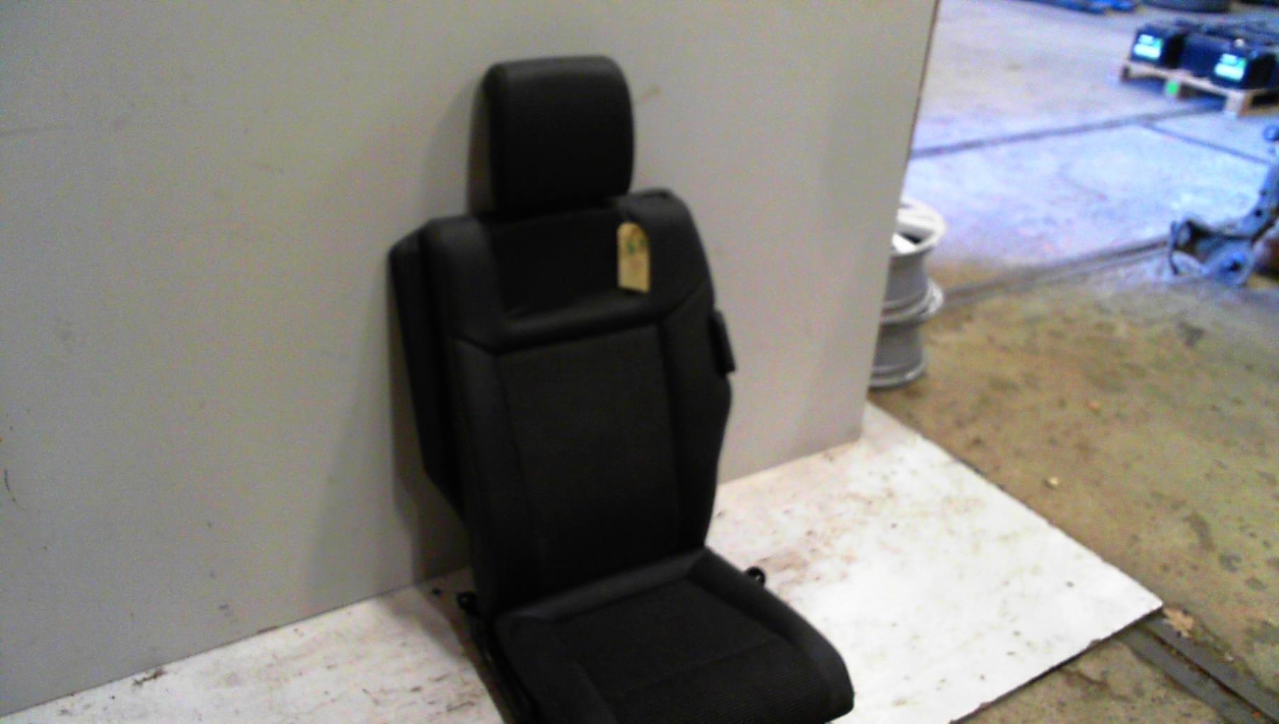 Sedile posteriore sinistro OPEL ZAFIRA B PHASE 1 Diésel - 1