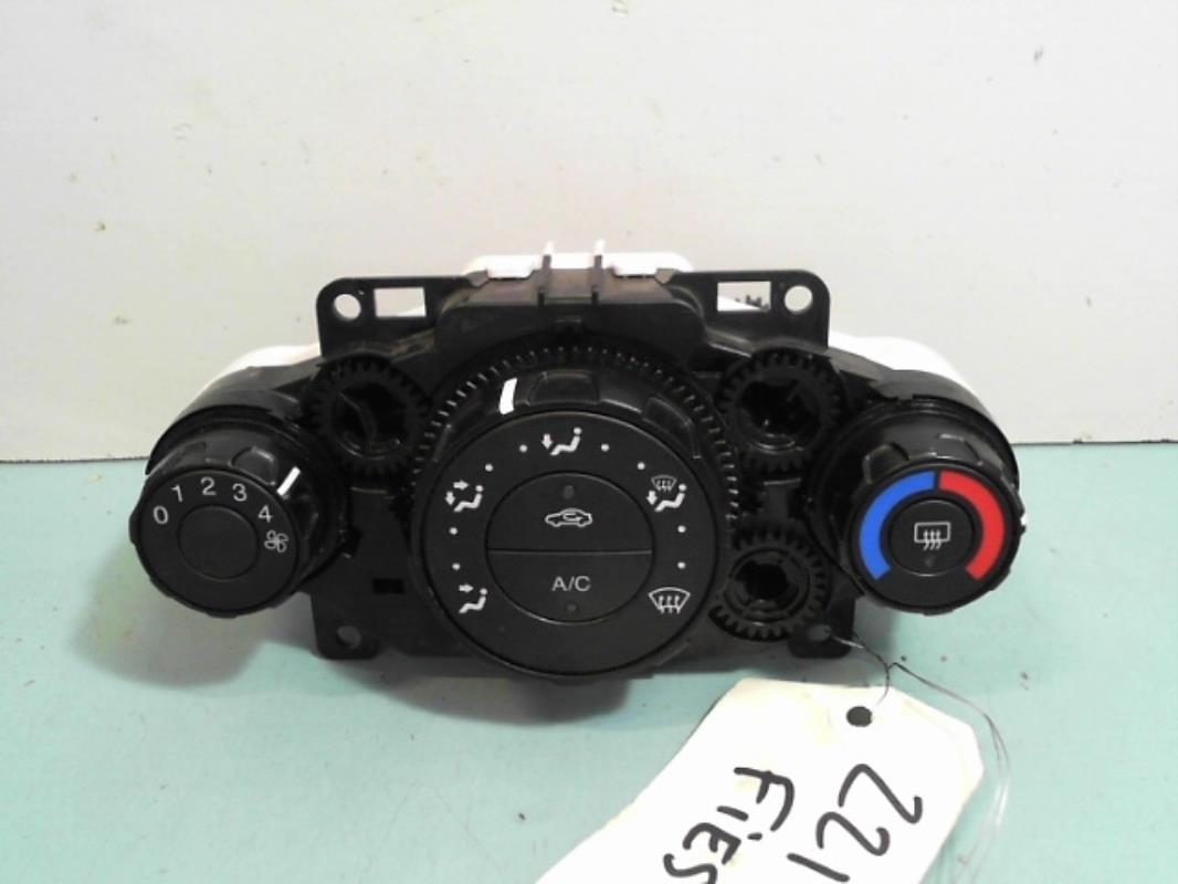 Commande chauffage FORD FIESTA 6 PHASE 1 Diesel - 1