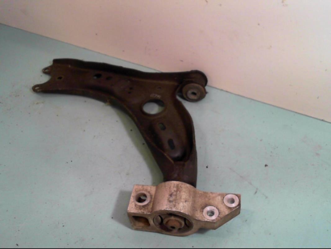 Triangle avant gauche VOLKSWAGEN GOLF 6 Diesel - 1