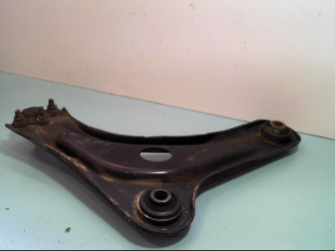 Triangolo inferiore anteriore sinistro CITROEN C3 1 PHASE 1 Diésel - 1