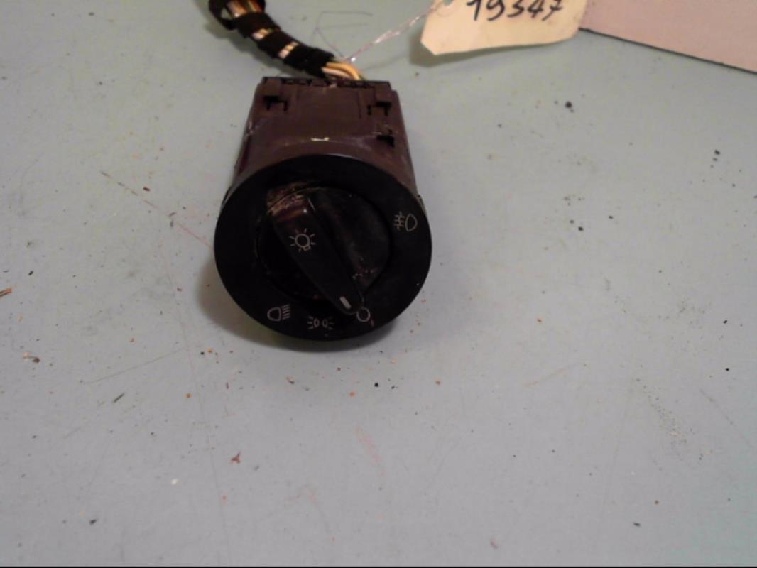 Commande de phare VOLKSWAGEN POLO 3 PHASE 2 Diesel - 1