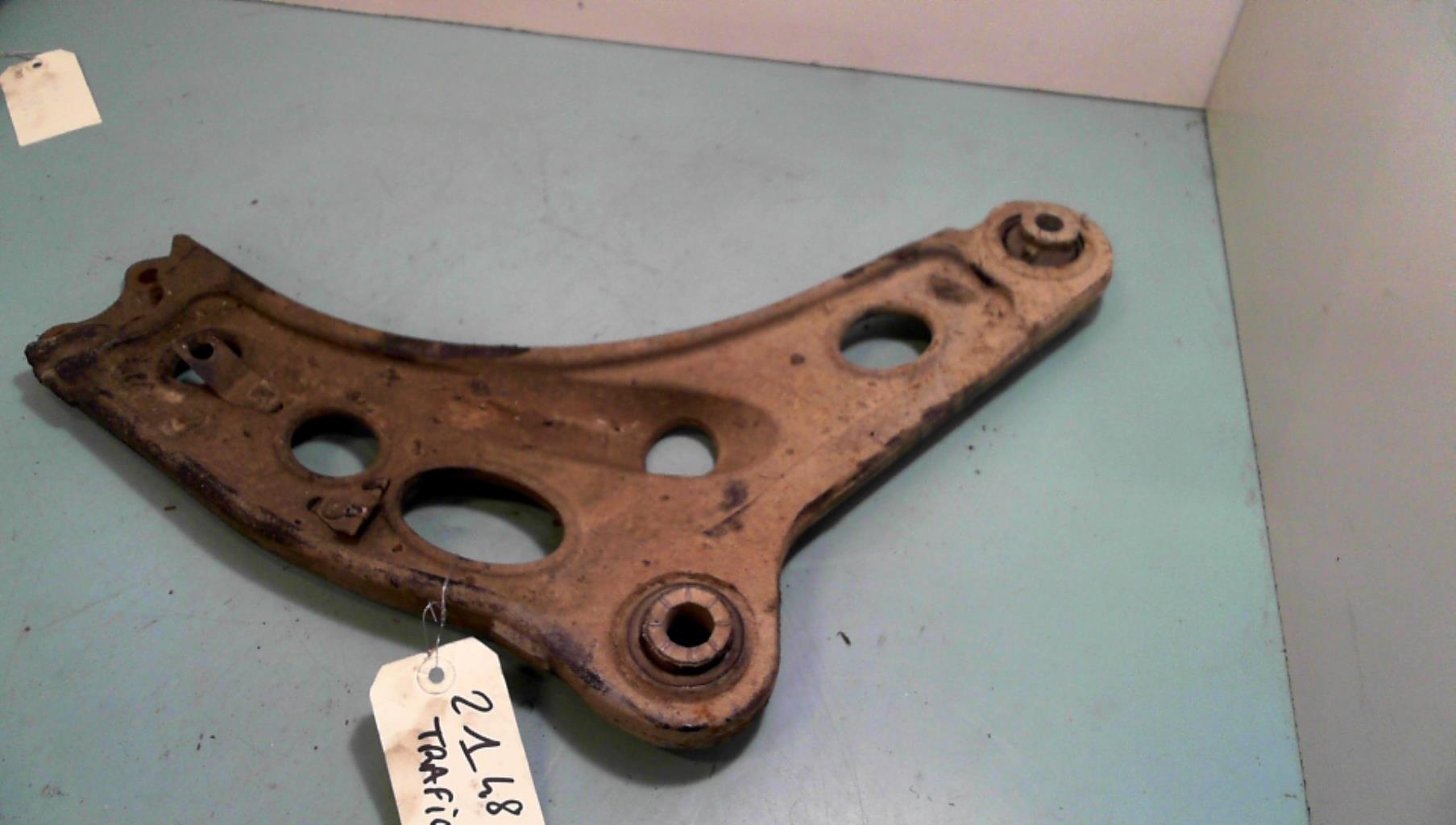 Braccio sospensione inferiore anteriore sinistro RENAULT TRAFIC 2 PHASE 2 Diésel - 1