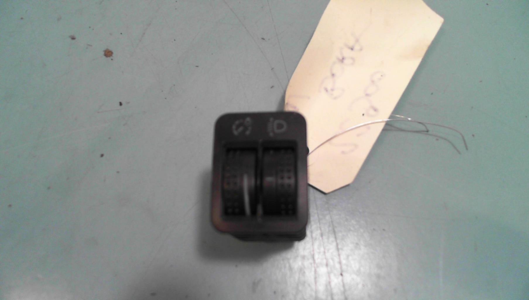 Commande de reglage hauteur de phare VOLKSWAGEN BORA BREAK Diesel - 1