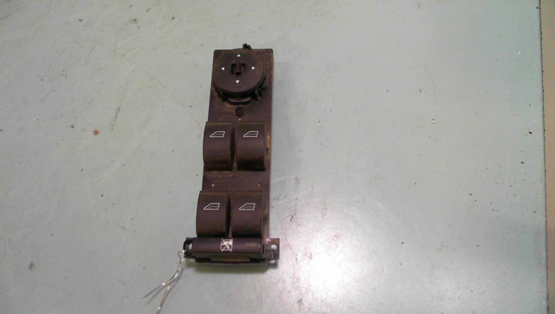Interruttore lavacristalli anteriore sinistro FORD C-MAX 1 PHASE 1 Diésel - 1