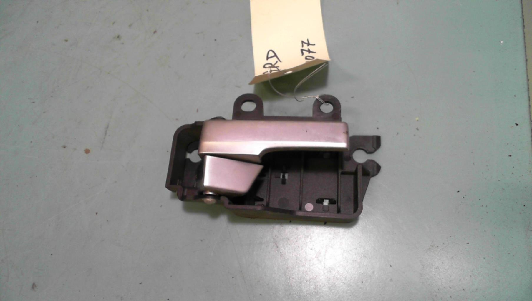 Maniglia interna posteriore destra FORD C-MAX 1 PHASE 1 Diésel - 1