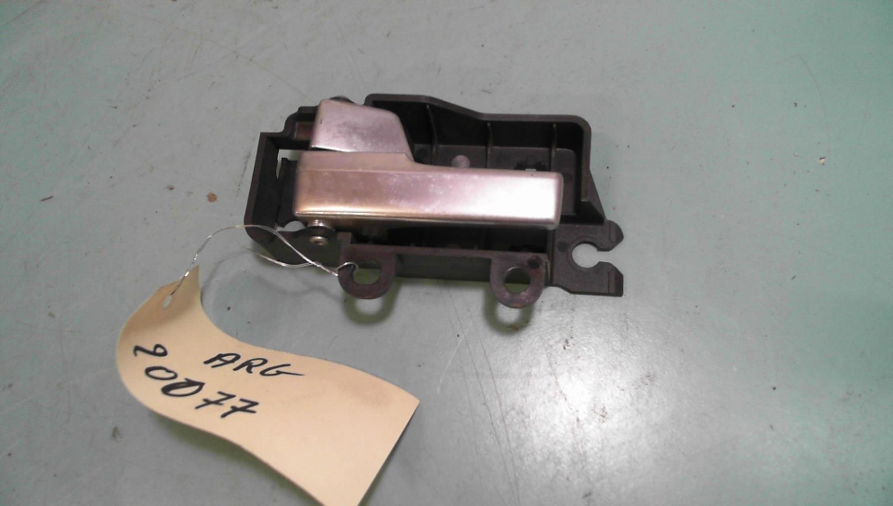 Maniglia interna posteriore sinistra FORD C-MAX 1 PHASE 1 Diésel - 1