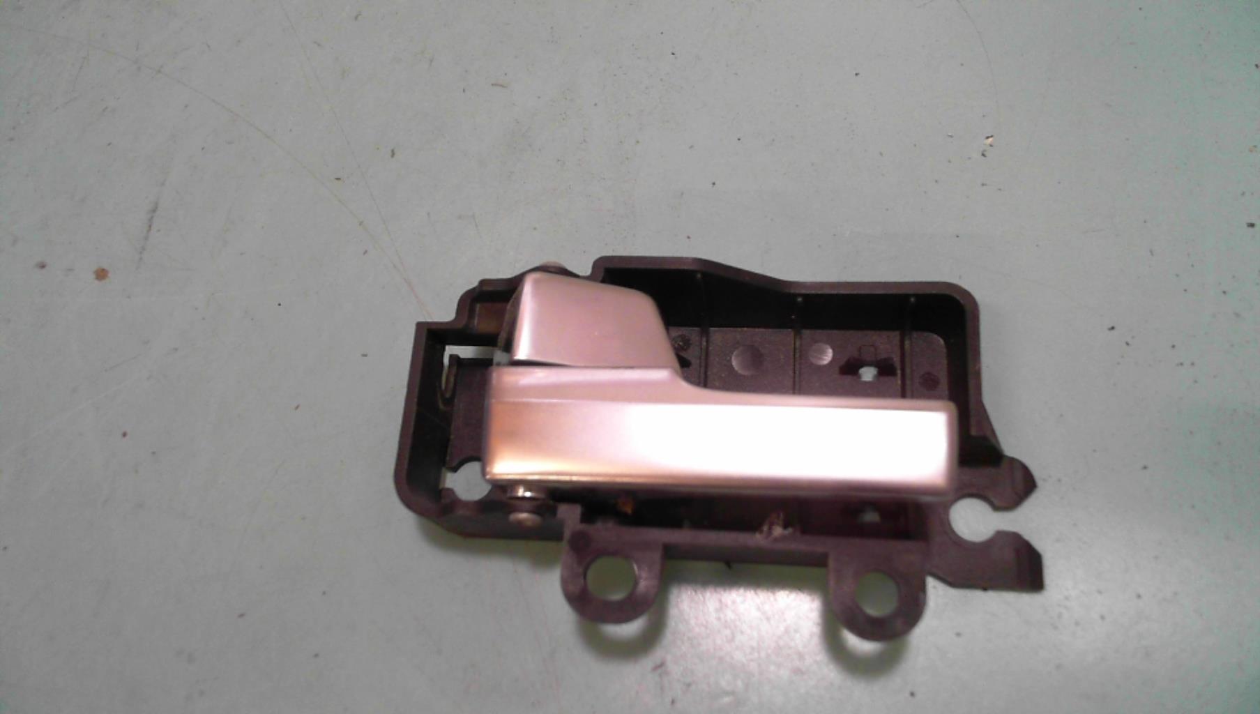 Maniglia interna anteriore sinistra FORD C-MAX 1 PHASE 1 Diésel - 1