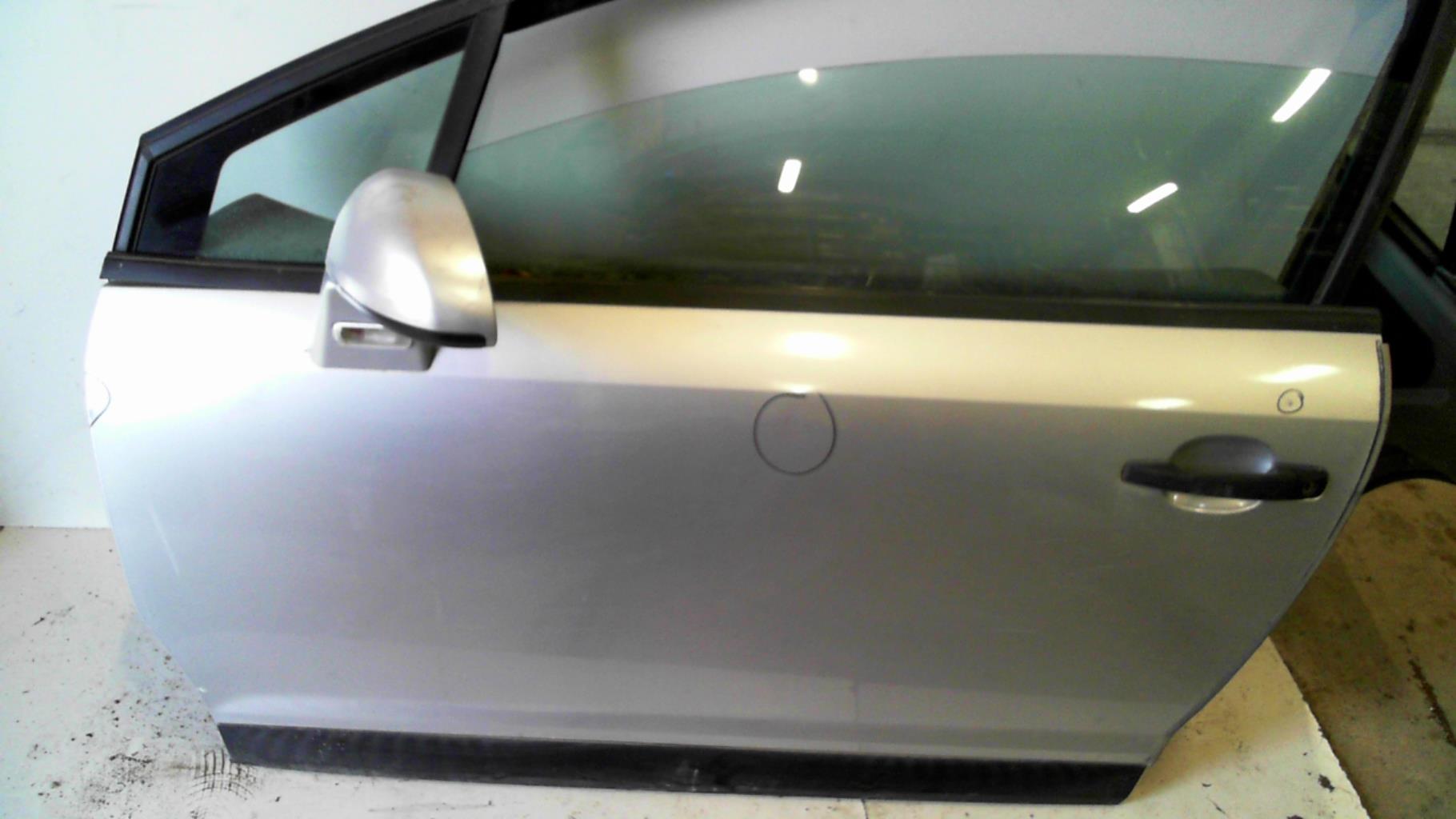Porte avant gauche CITROEN C4 1 PHASE 1 COUPE Essence - 1