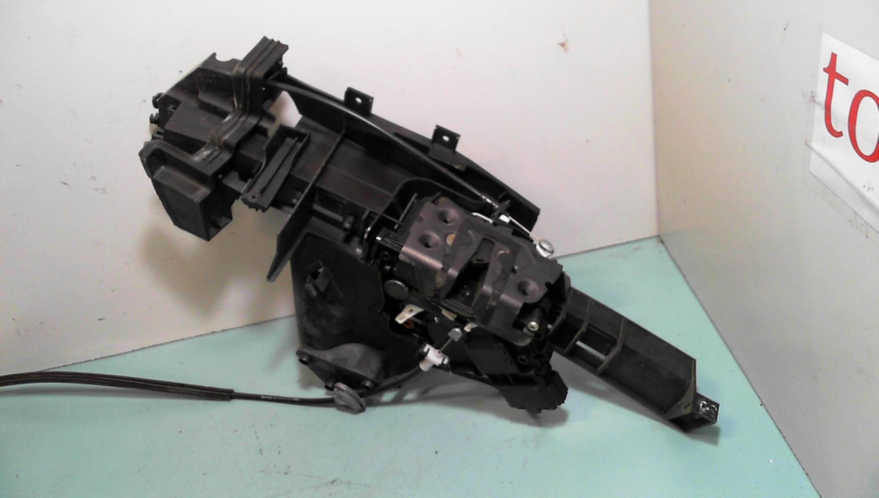 Serrure avant droit FORD C-MAX 1 PHASE 1 Diesel - 1