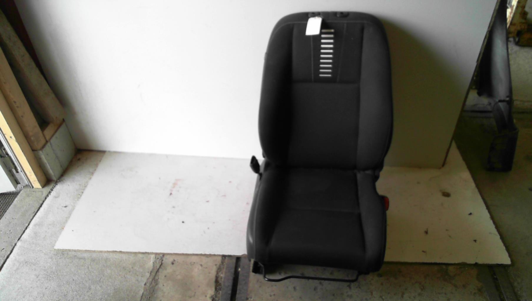 Siege avant droit RENAULT MEGANE 3 PHASE 1 Diesel - 1