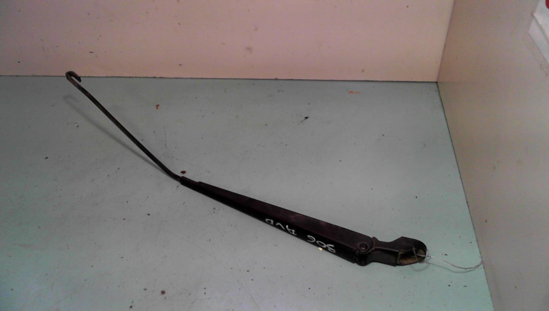 Braccio tergicristallo anteriore destro PEUGEOT 306 PHASE 1 Diésel - 1
