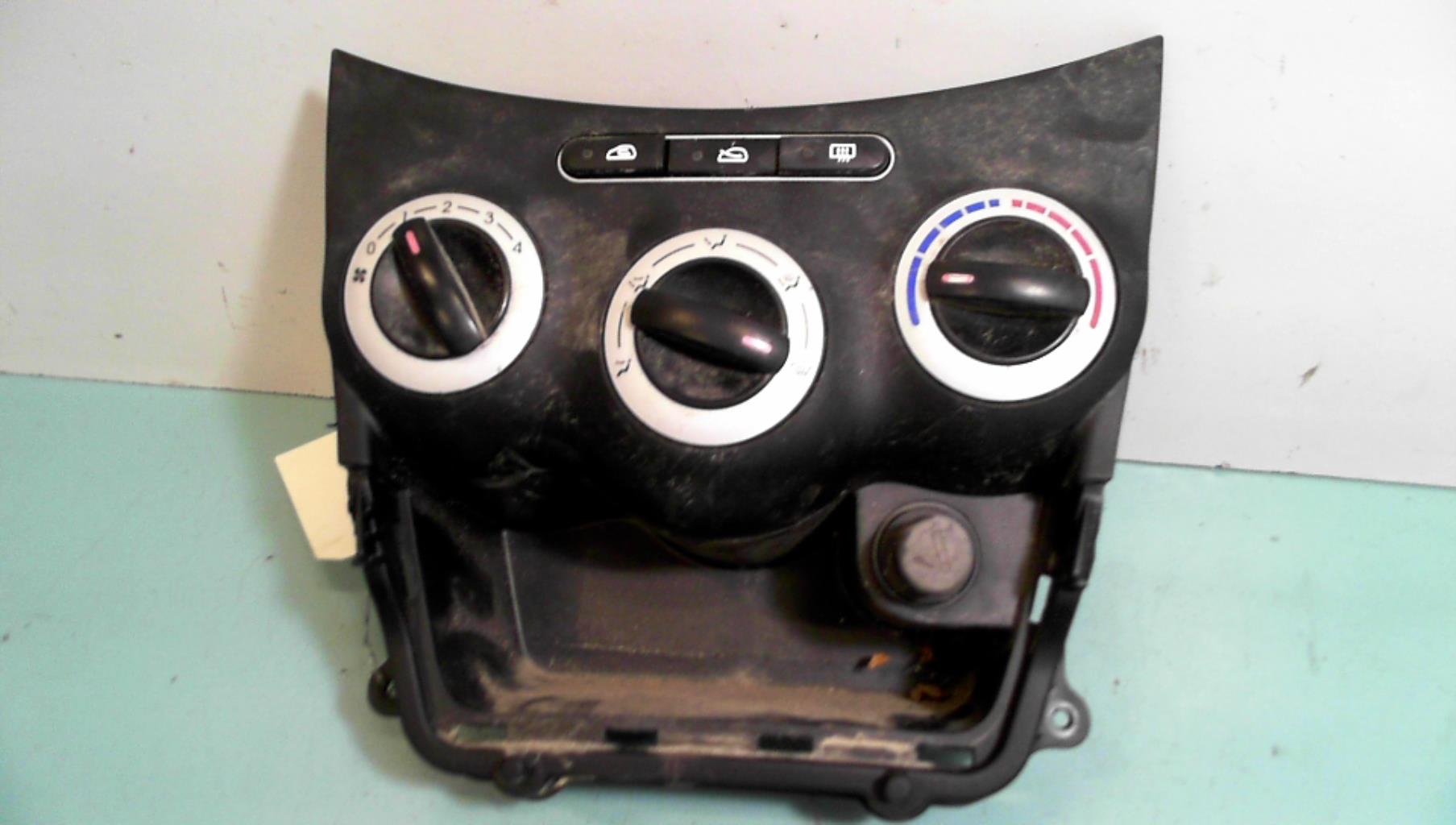 Commande chauffage HYUNDAI I 10 1 PHASE 1 Essence - 1