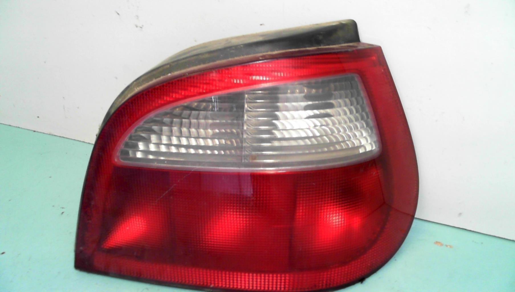 Fanale posteriore principale destro (luci) RENAULT MEGANE 1 PHASE 2 Diésel - 1